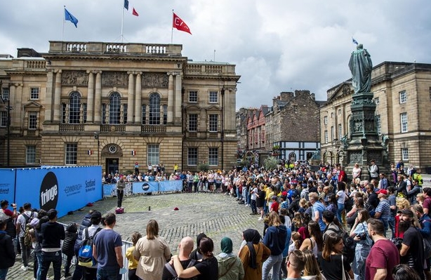Эдинбургский фестиваль Fringe привлёк рекордное число участников