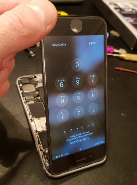 отремонтировать сломанный айфон дома