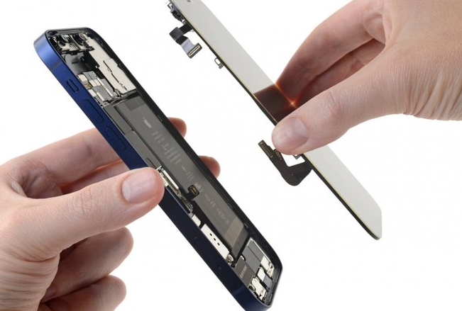 ремонтировать сломанный айфон дома