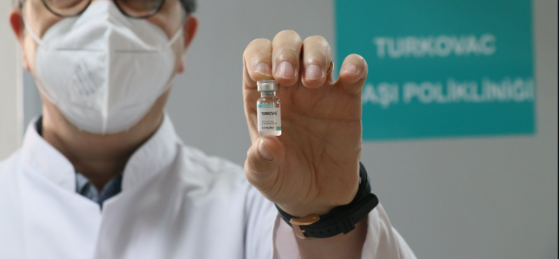 Турция начала вакцинироваться Turkovac